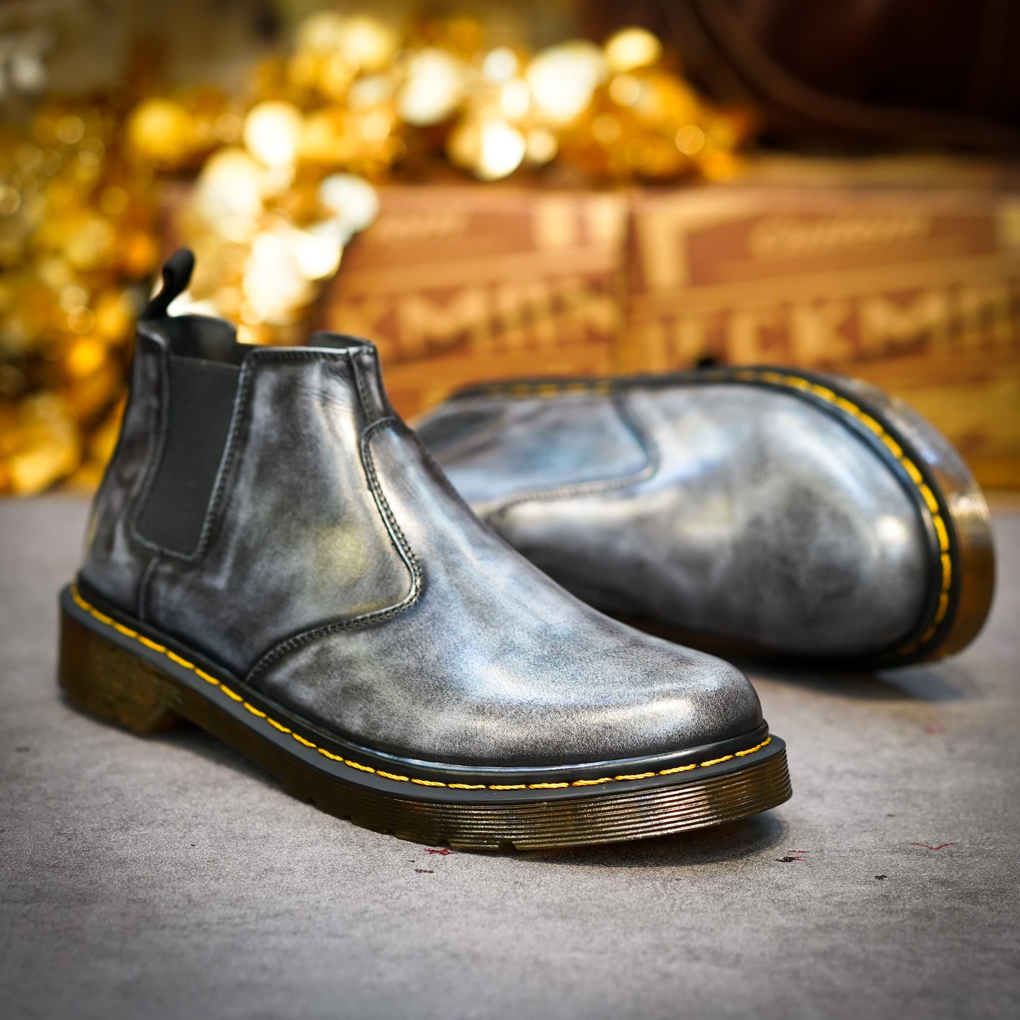 Giày Boot Chelsea Classic Chỉ vàng - Xanh Navy