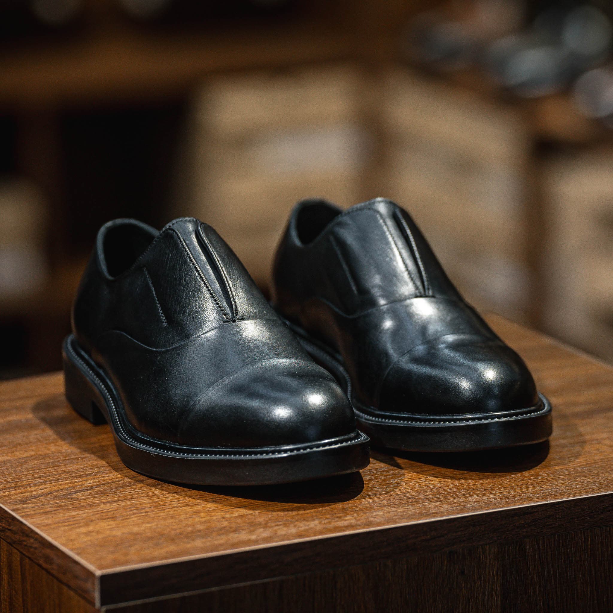 Giày Oxford Slipon dòng Pisco Beckman - Đen Patina 1