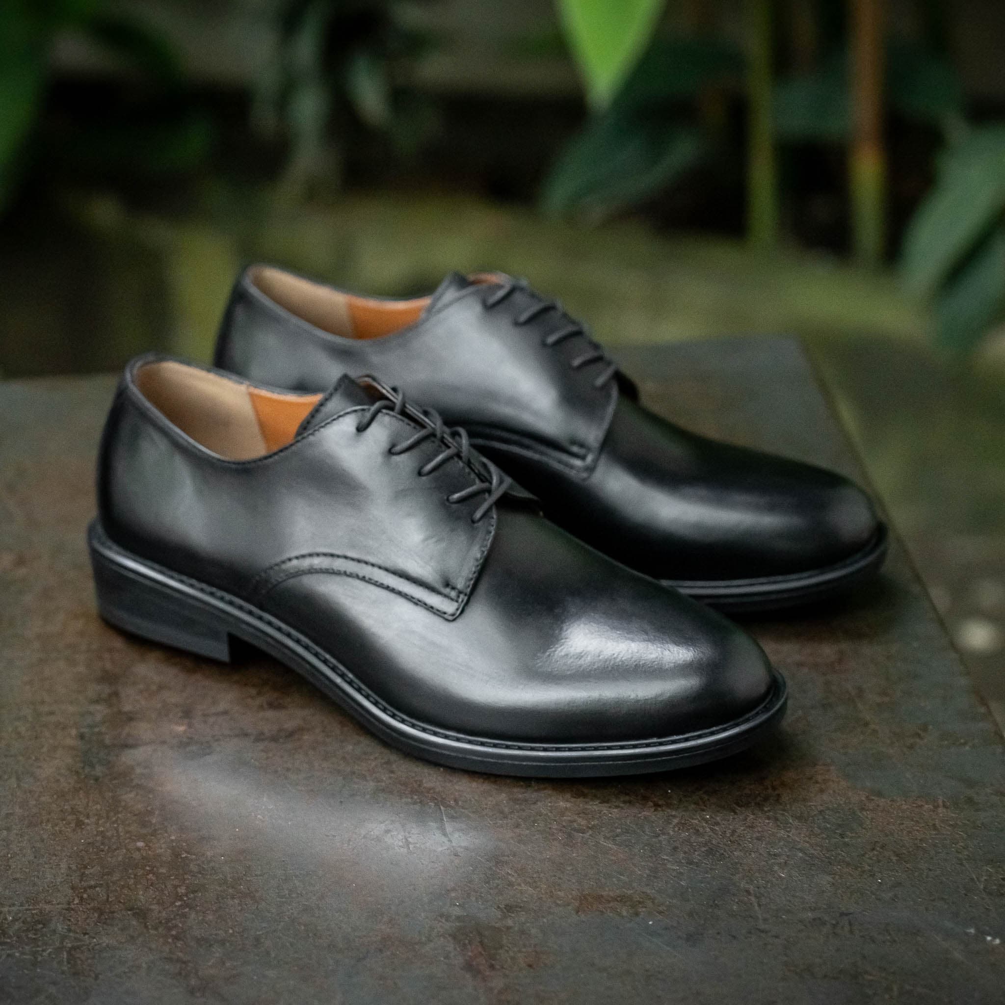 Giày Derby Classic Milan Santoni- Đen Patina