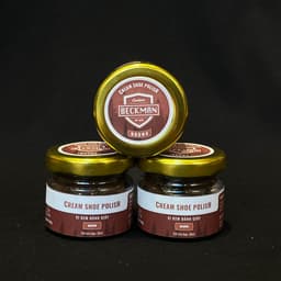 Xi đánh giày màu nâu