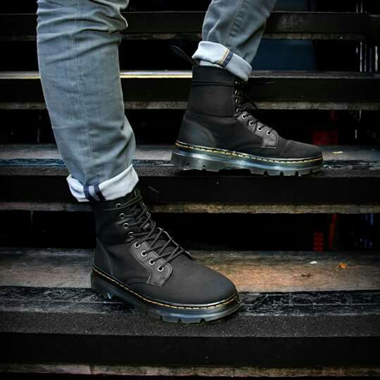 Một phiên bản đặc biệt của giày boot nam Dr