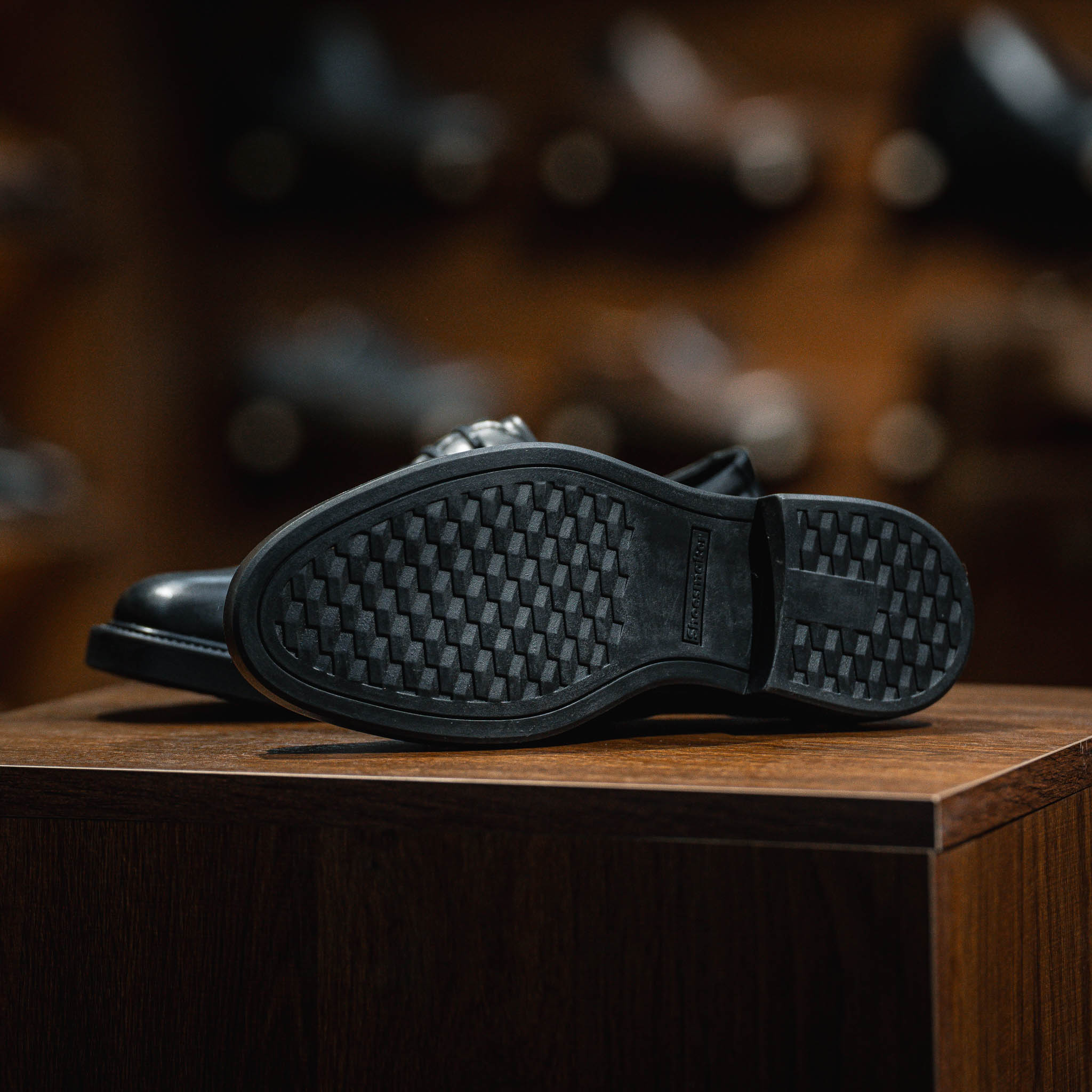 Giày Oxford Captoe Dòng Remy Martin Beckman- Đen Patina 3