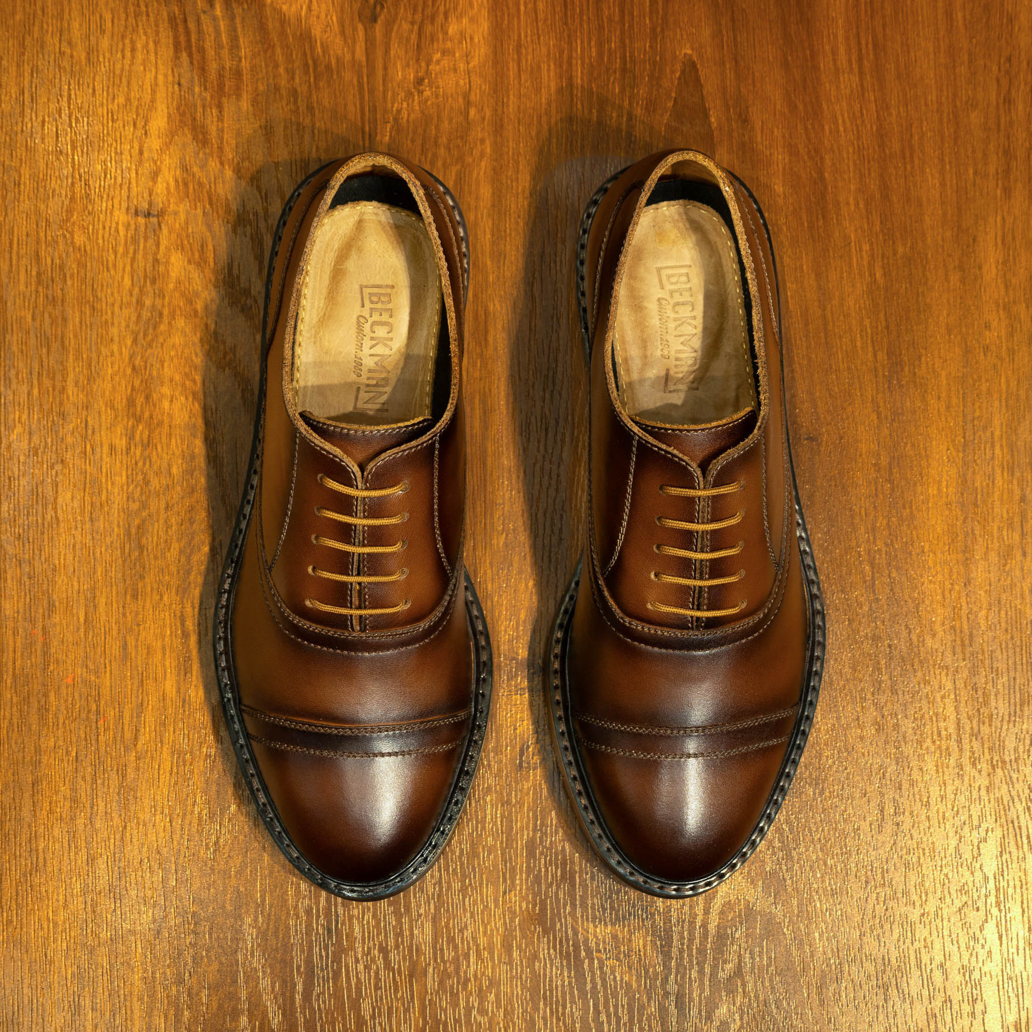 Giày Beckman Oxford Captoe 5 Lỗ - Bò Cháy 6