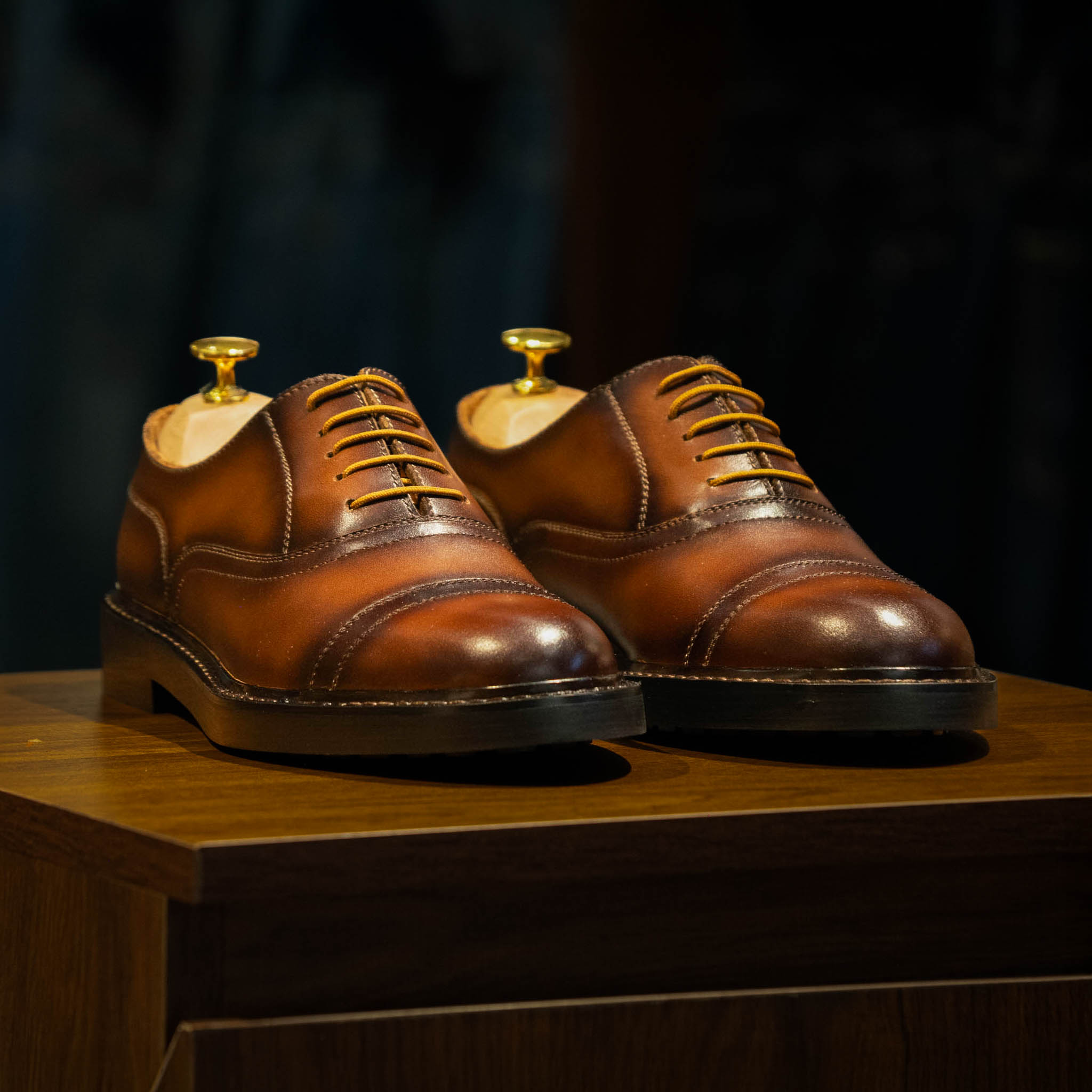 Giày Beckman Oxford Captoe 5 Lỗ - Bò Cháy 8