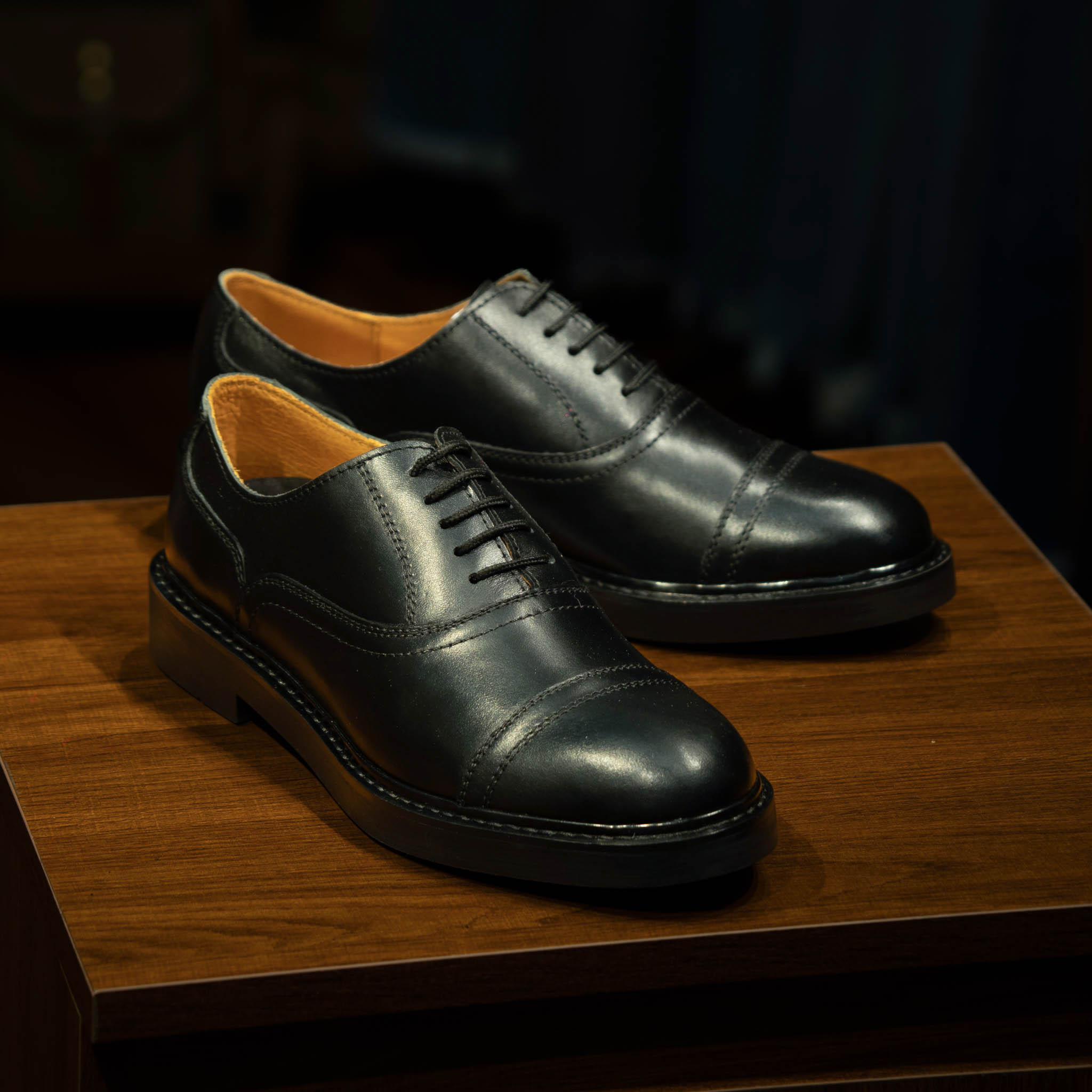 Giày Beckman Oxford Captoe 5 Lỗ - Đen 3