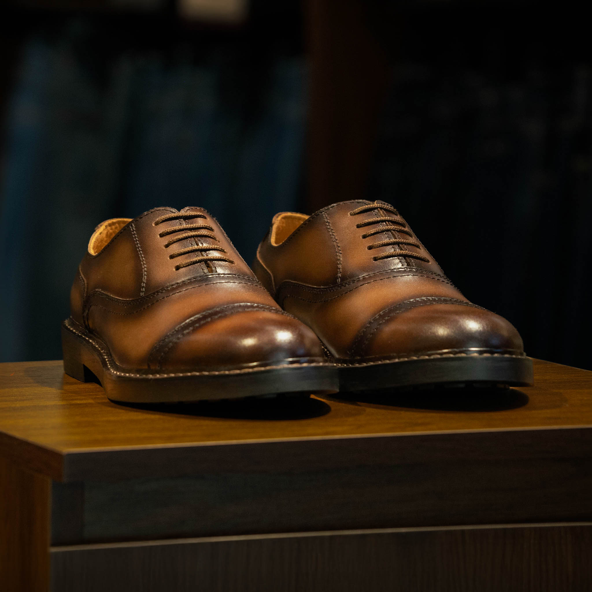 Giày Beckman Oxford Captoe 5 Lỗ - Nâu 1