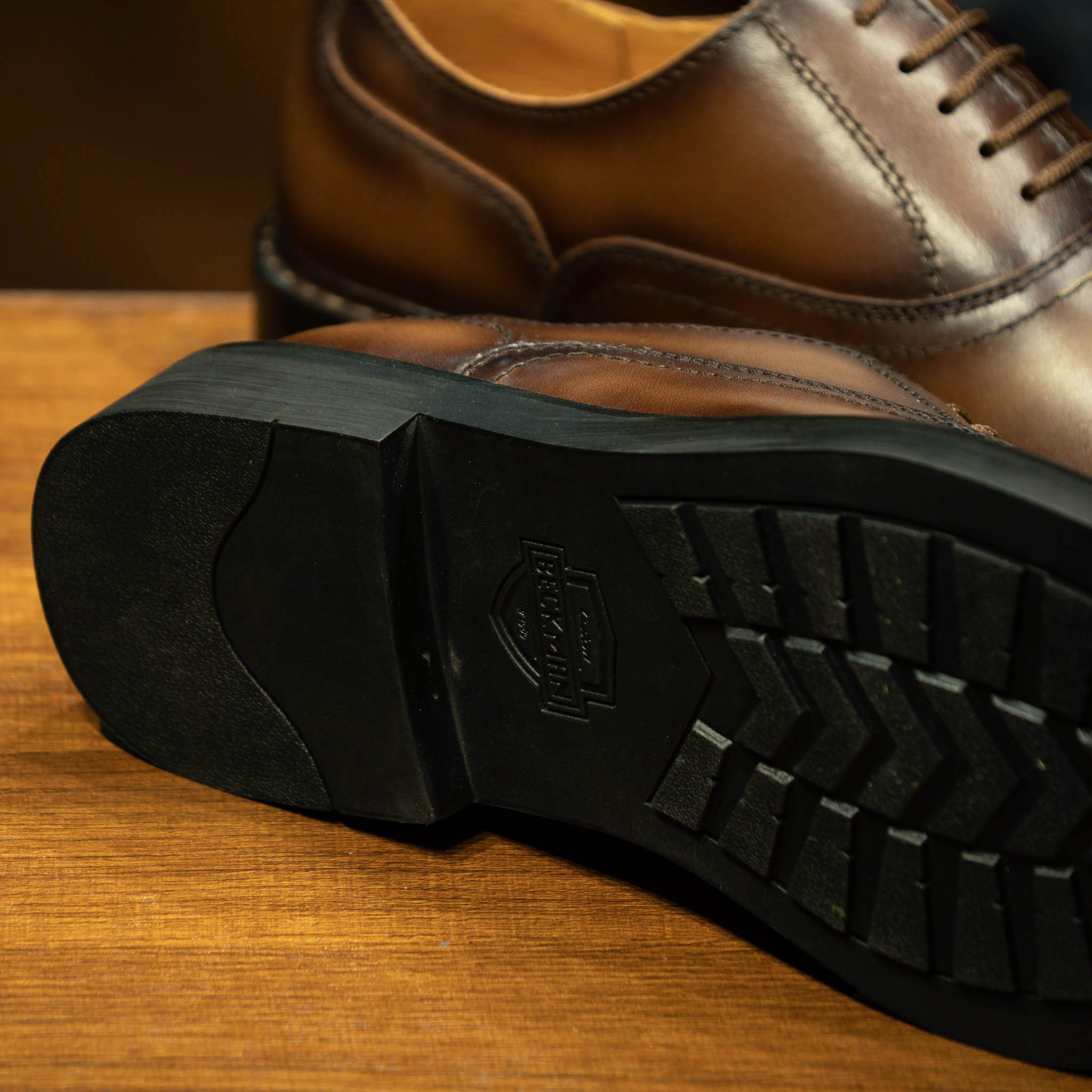Giày Beckman Oxford Captoe 5 Lỗ - Nâu 4