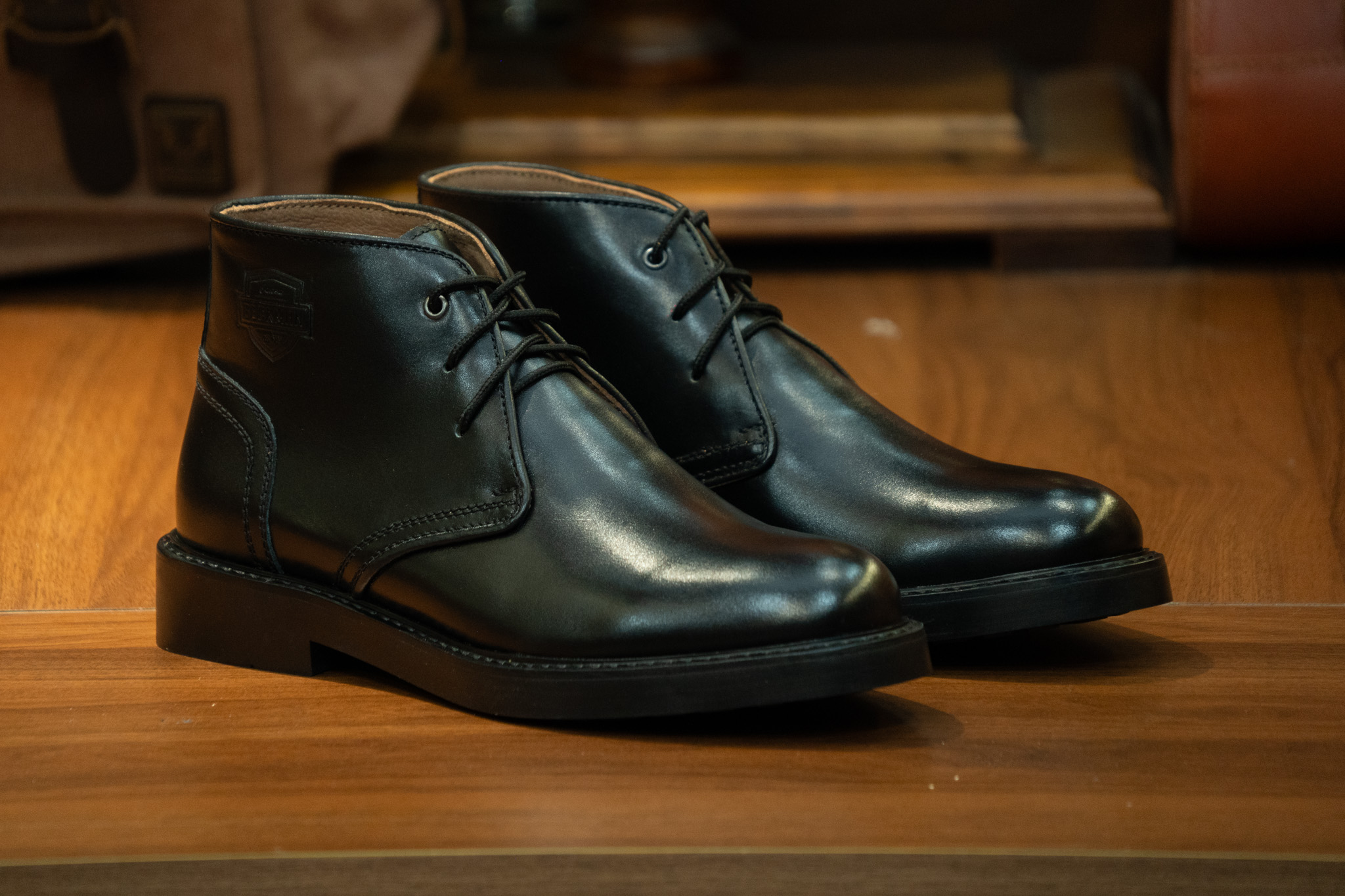 Giày Beckman Chukka Postman - Đen 10