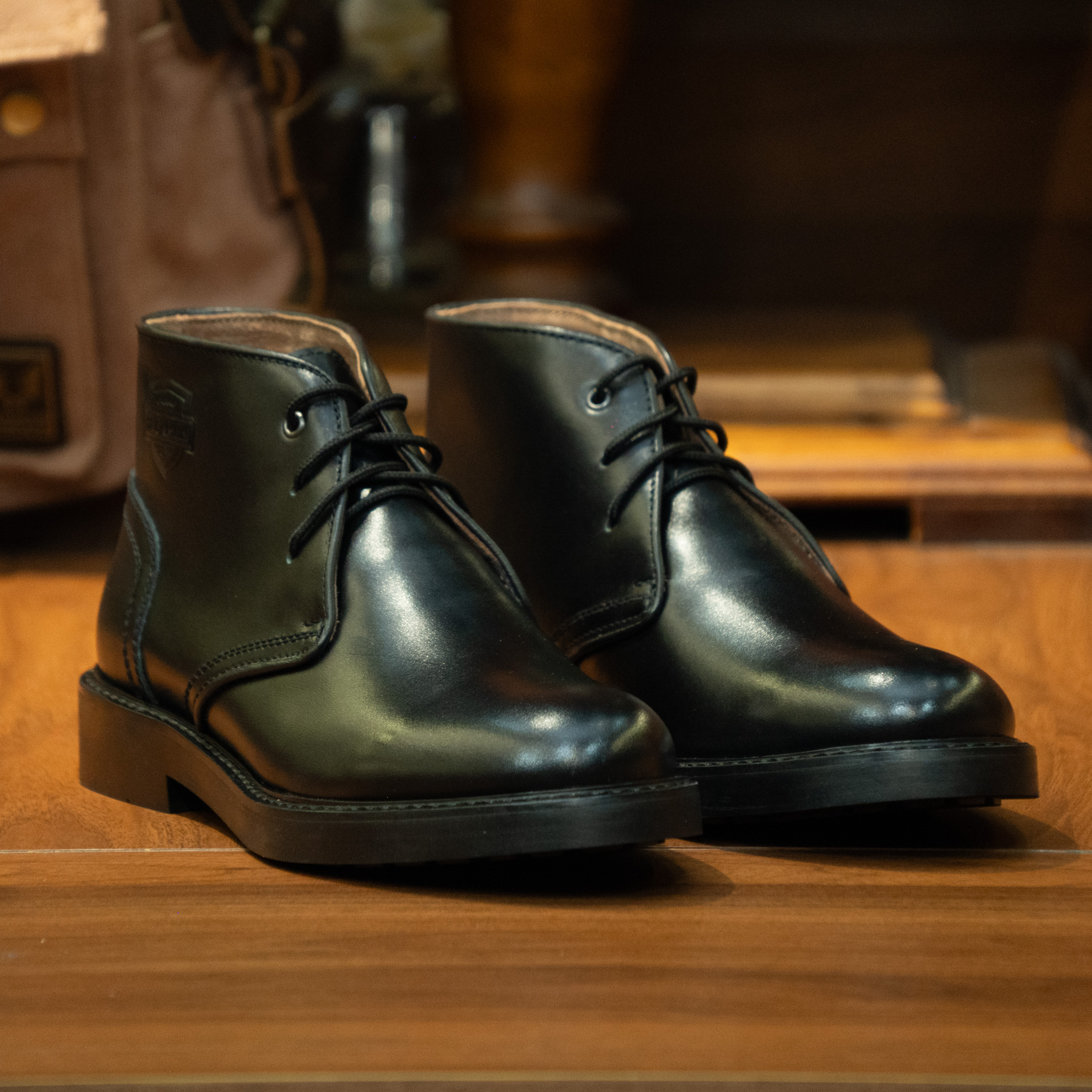 Giày Beckman Chukka Postman - Đen 1
