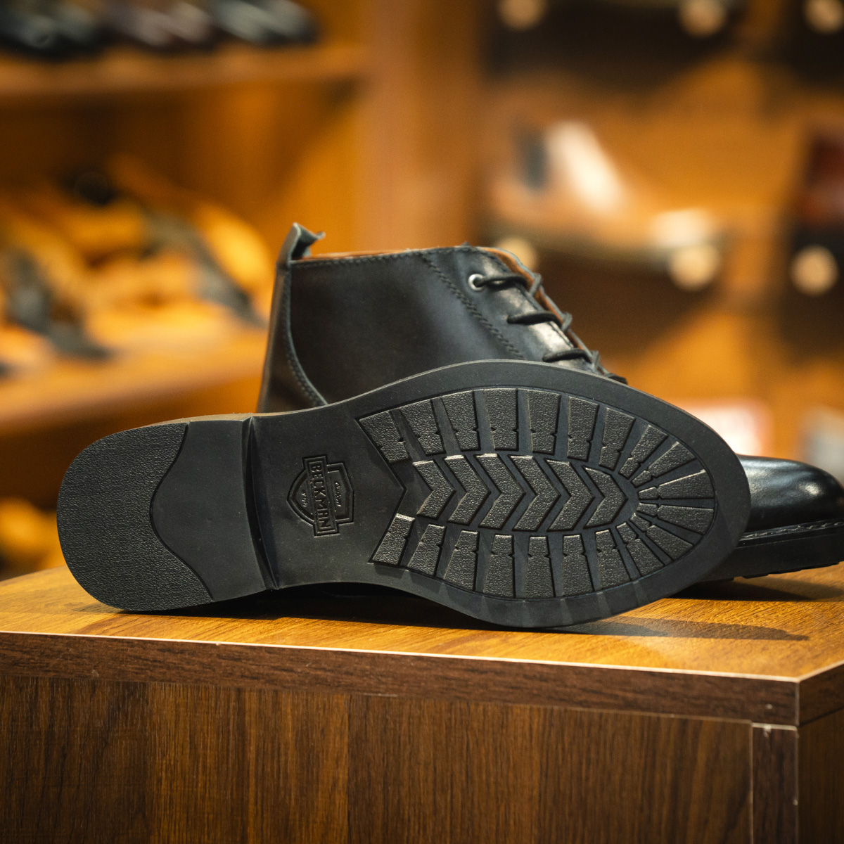 Giày Beckman Iron Chukka - Đen 14