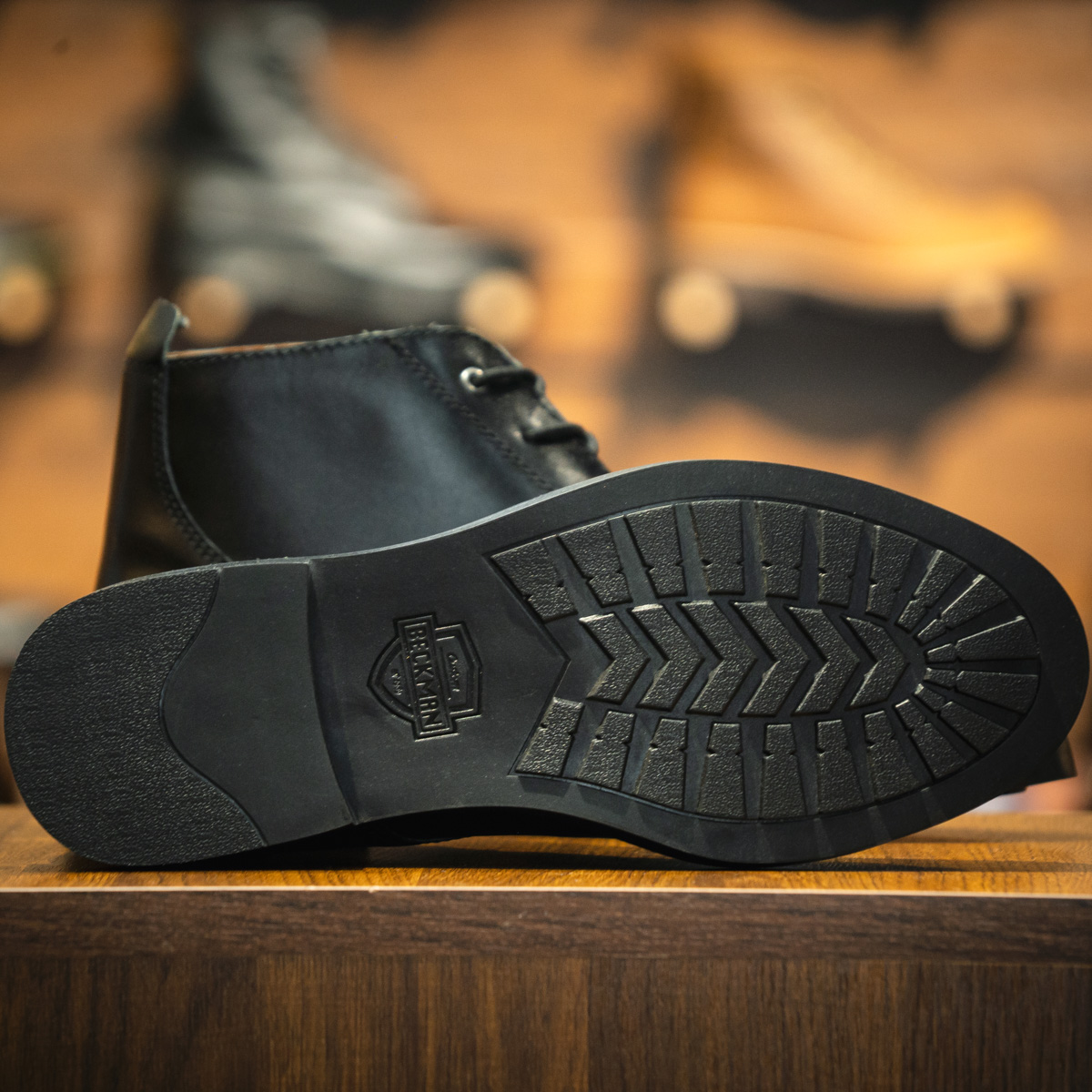 Giày Beckman Iron Chukka - Đen 15