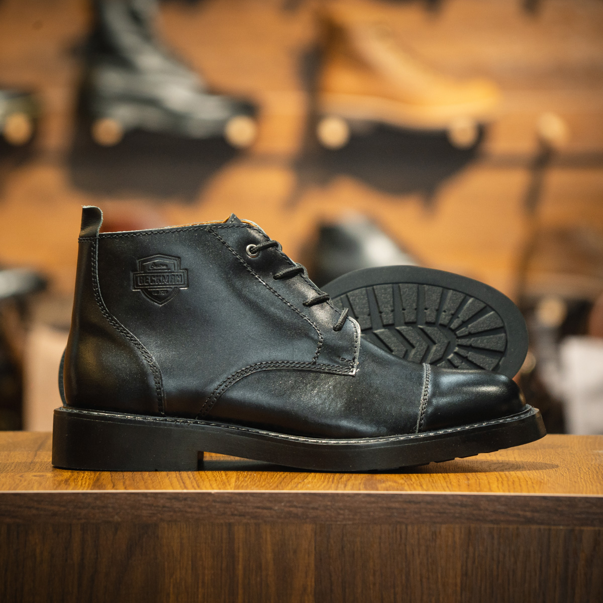 Giày Beckman Iron Chukka - Đen 17