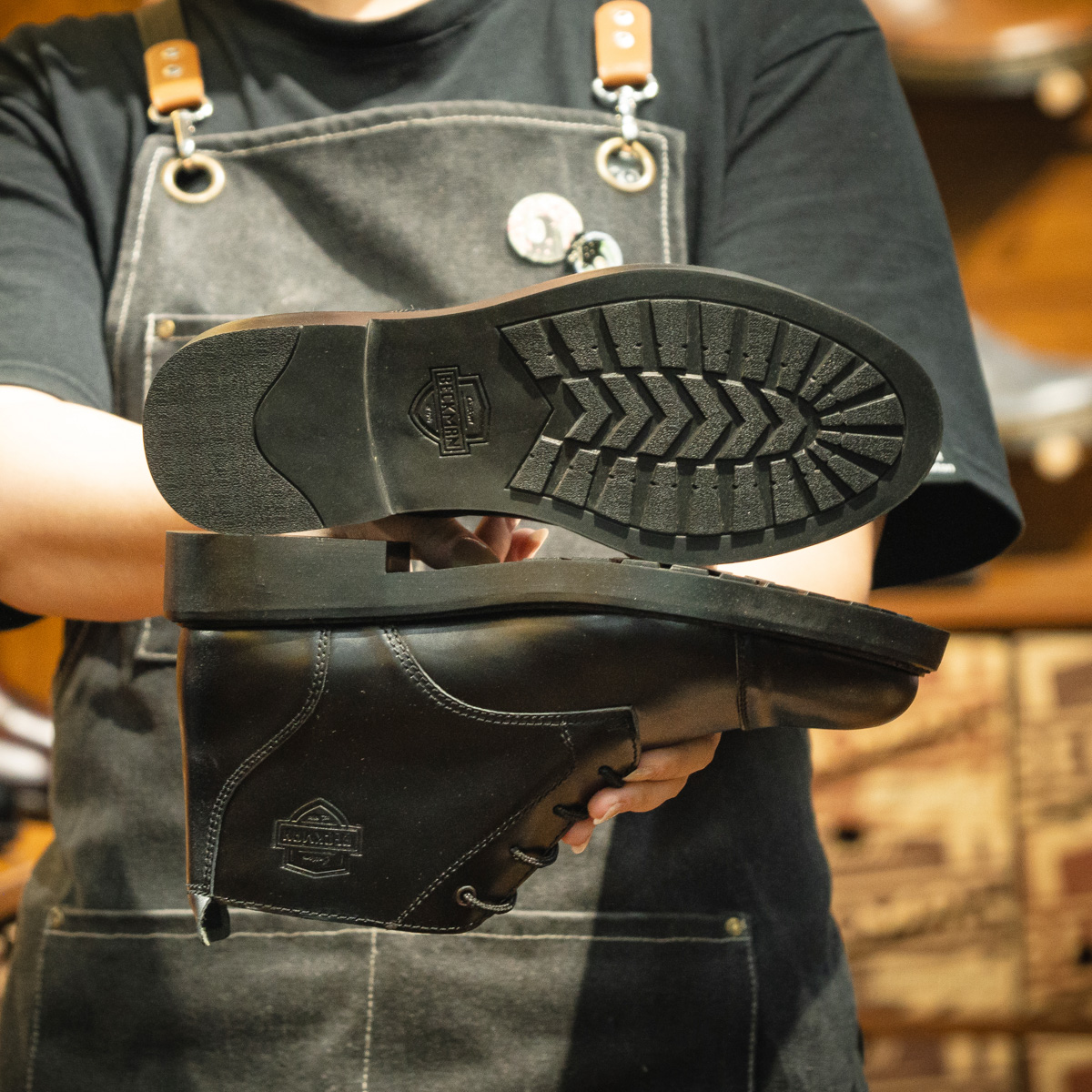 Giày Beckman Iron Chukka - Đen 2