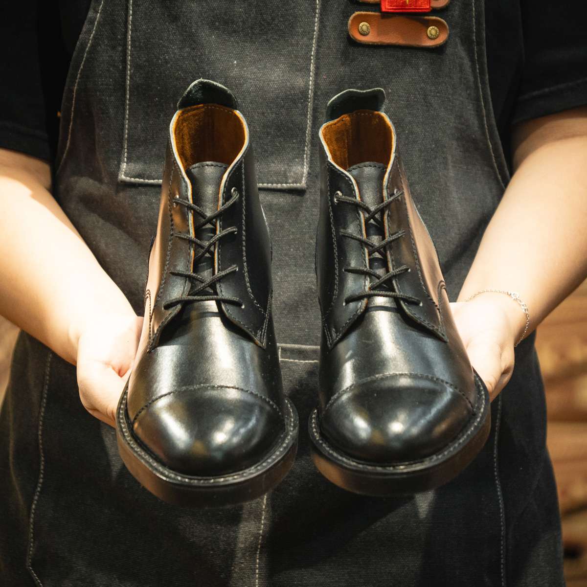 Giày Beckman Iron Chukka - Đen 6