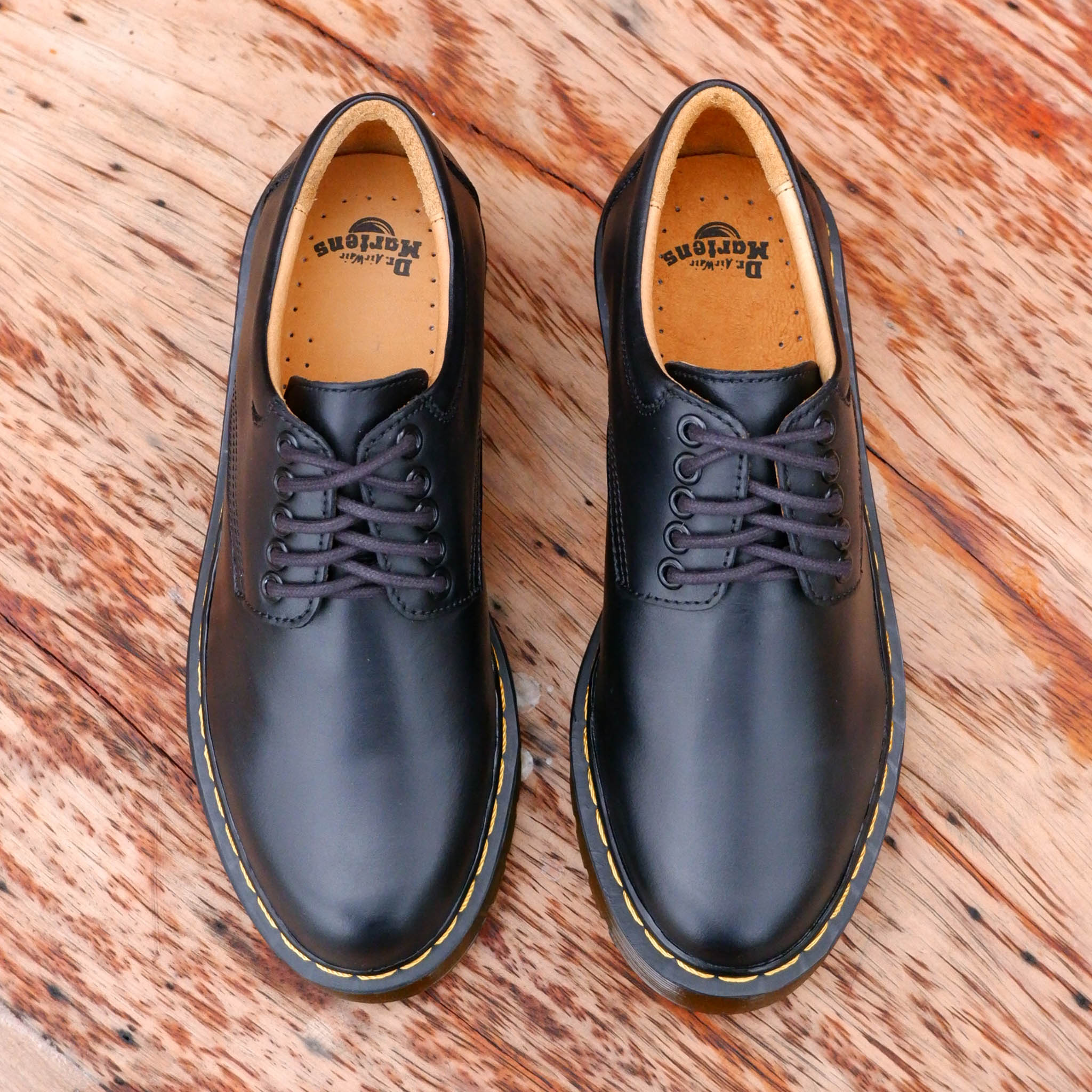 Giày Dr Classic 8053 Chỉ Vàng- Đen 4