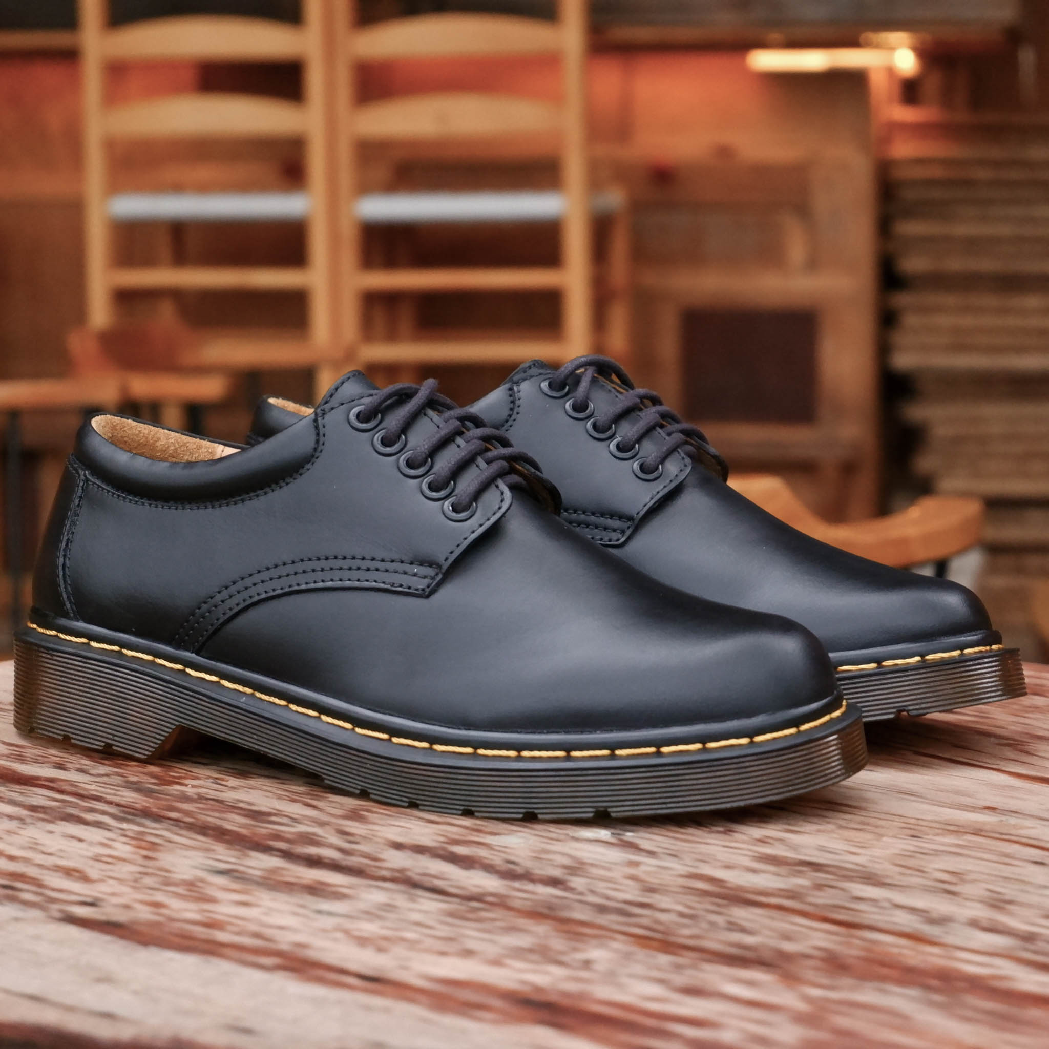 Giày Dr Classic 8053 Chỉ Vàng- Đen 13