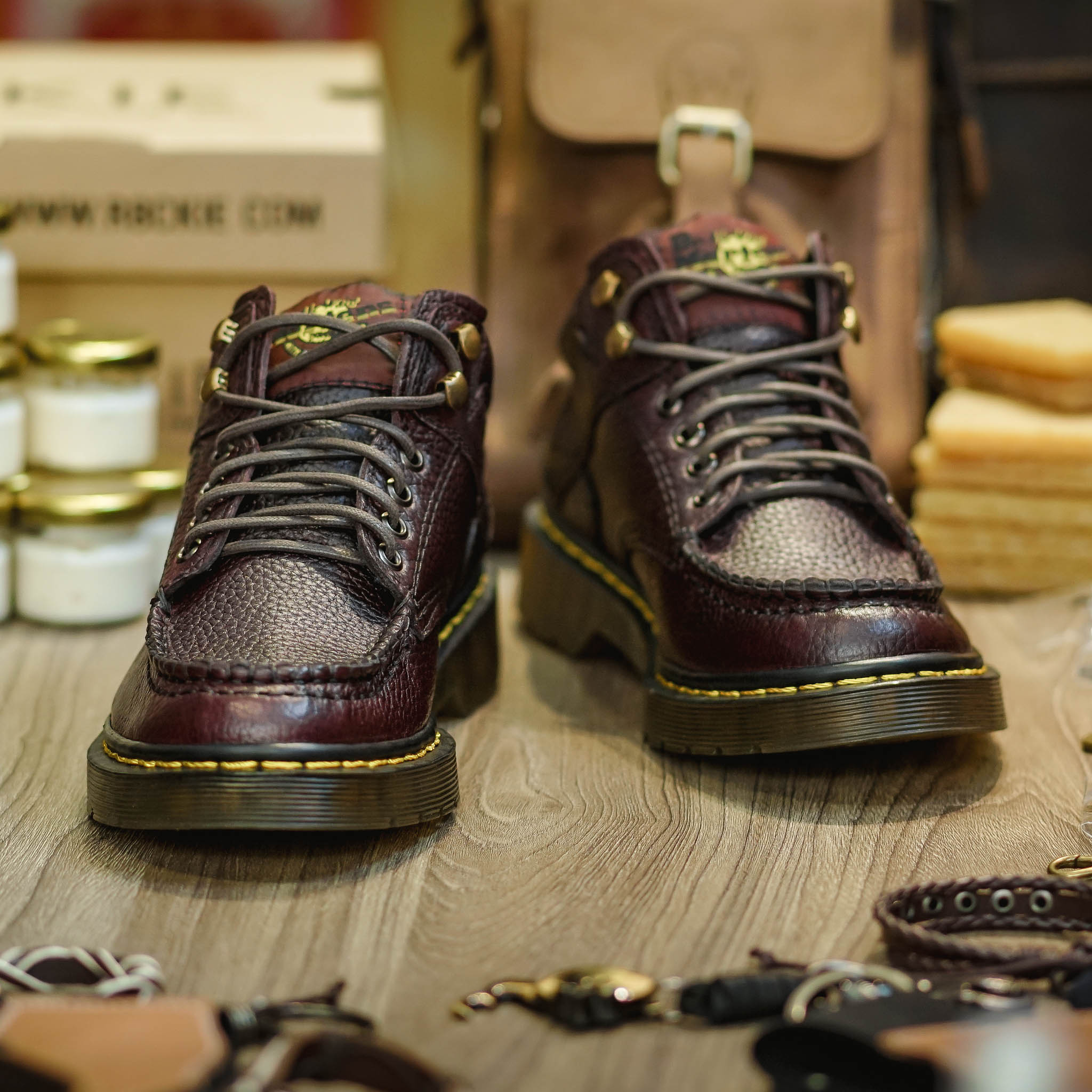 Giày Dr Boots 5989 Gồ Tem - Nâu 12