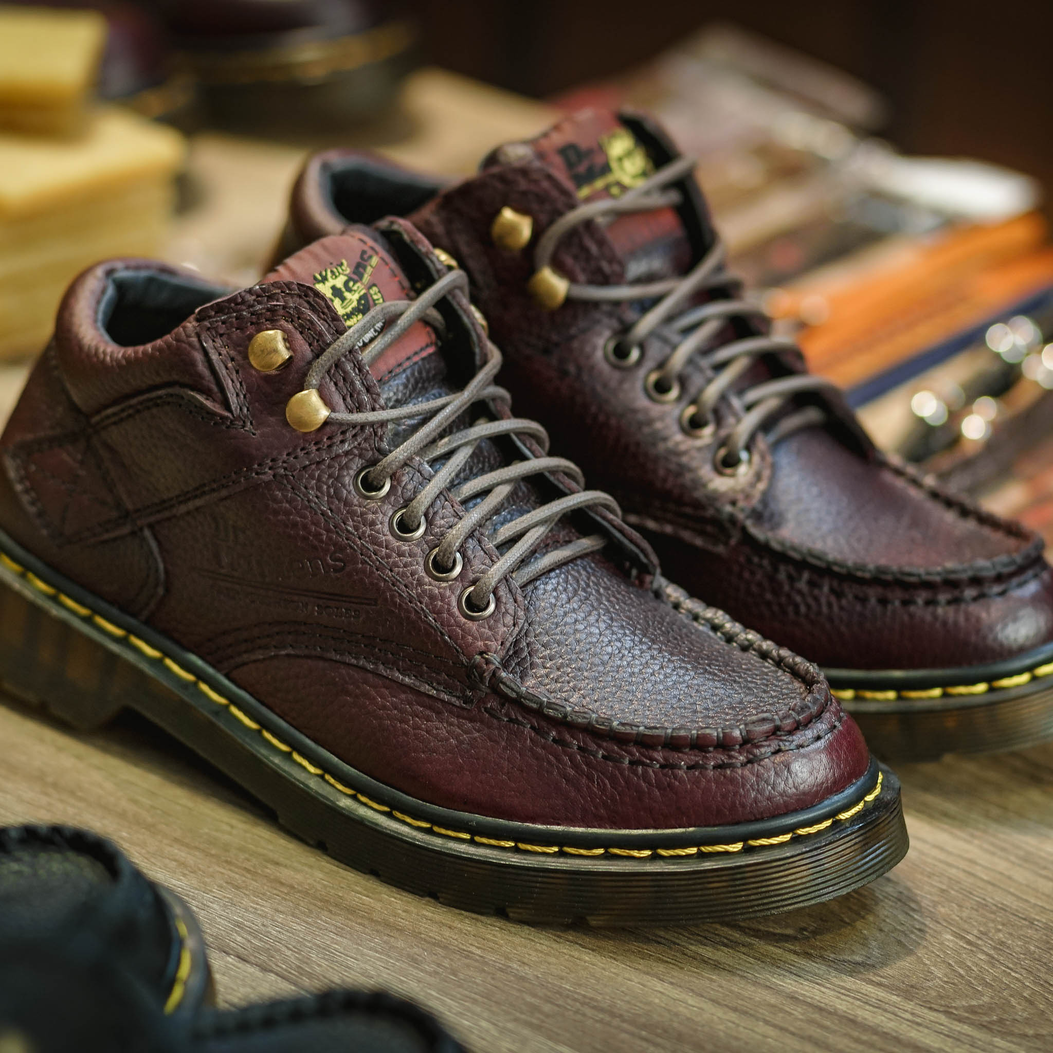 Giày Dr Boots 5989 Gồ Tem - Nâu 4