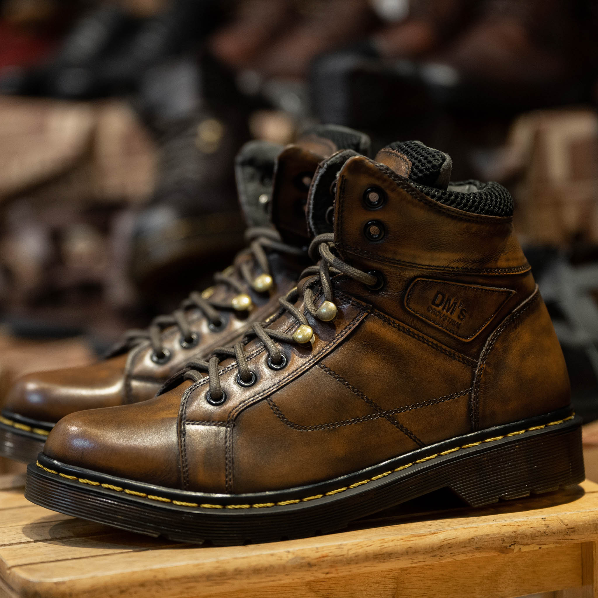 Giày Dr Boots D30 - Nâu Patina 17
