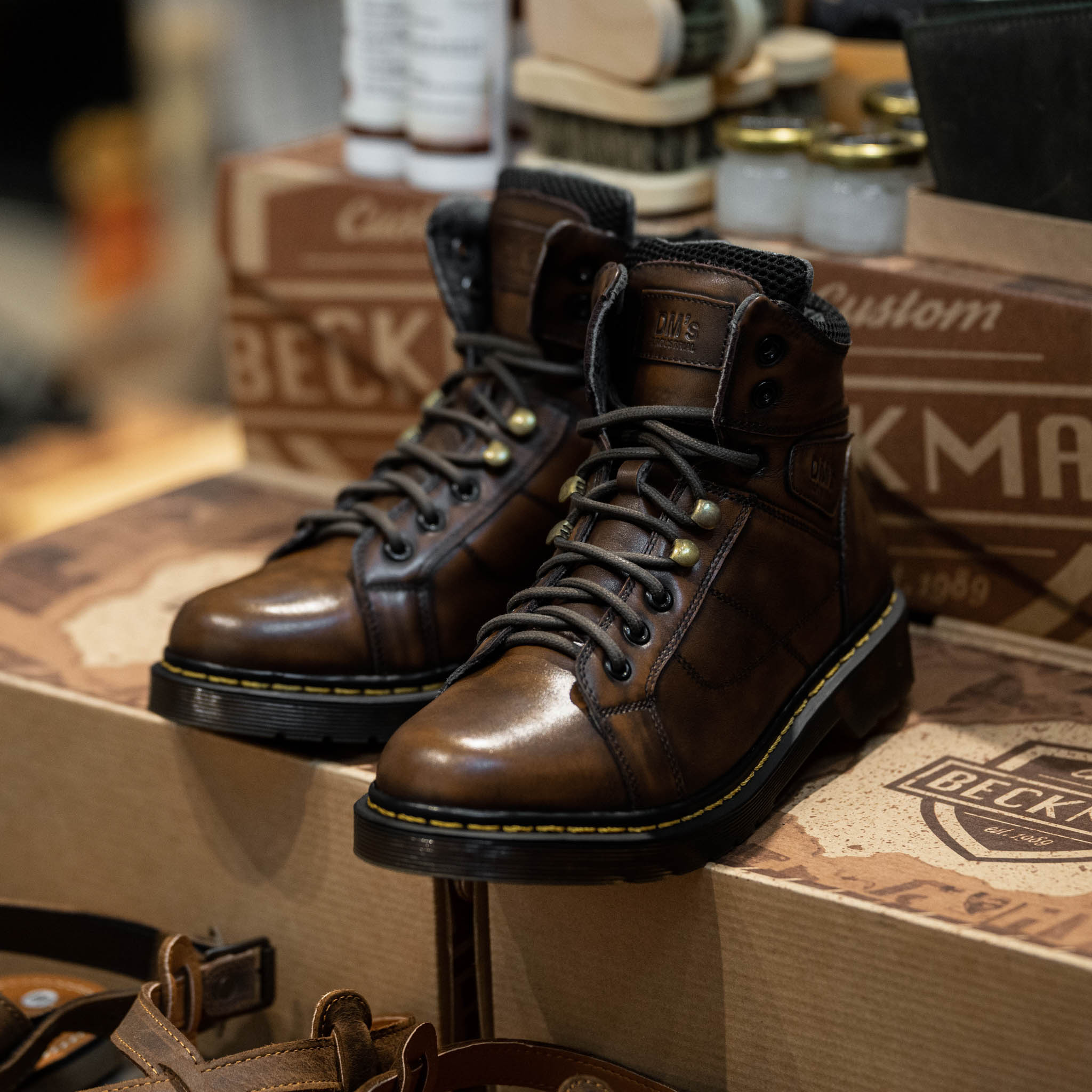 Giày Dr Boots D30 - Nâu Patina 6
