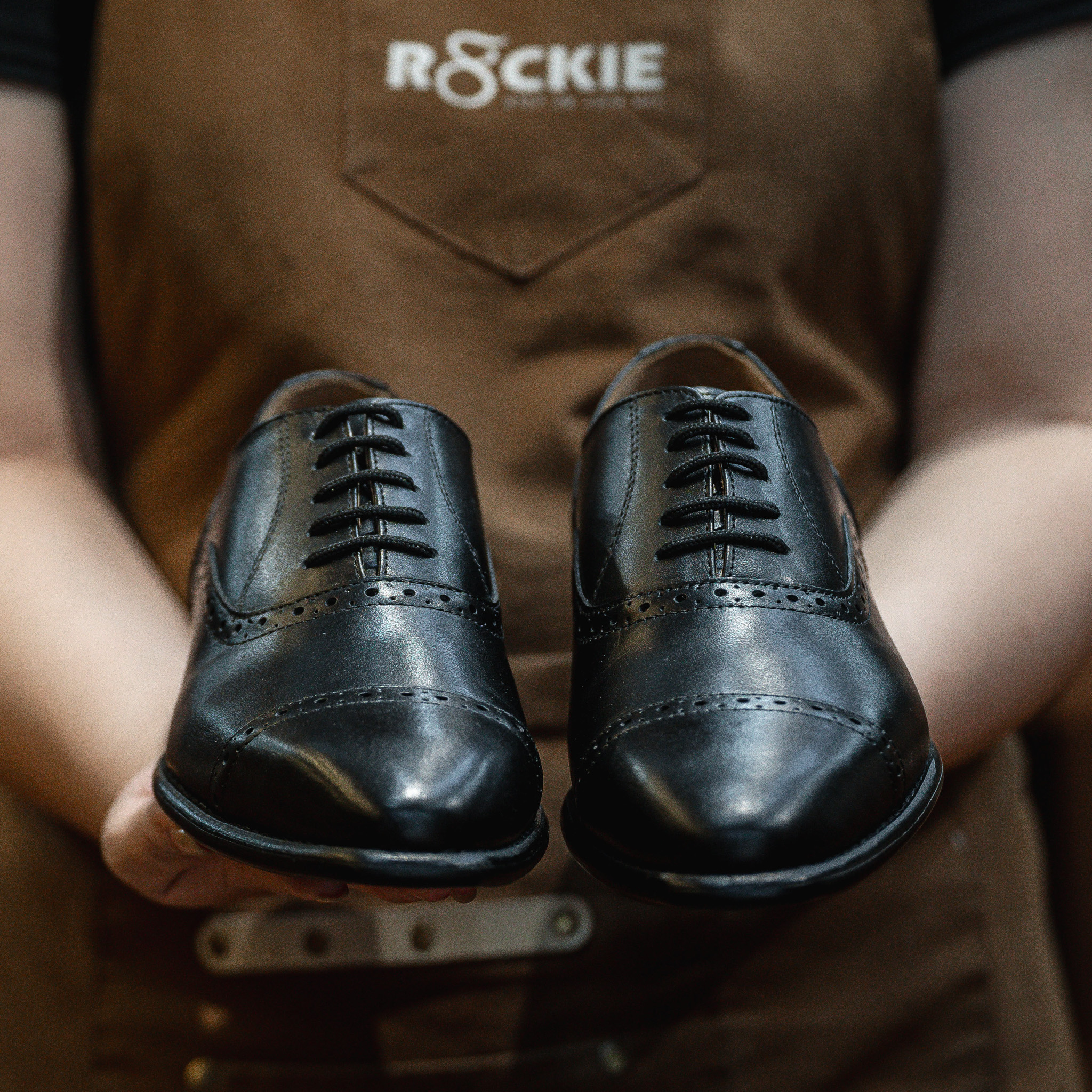 Giày Tây Santoni Oxford Quarter Brogues - Đen 10