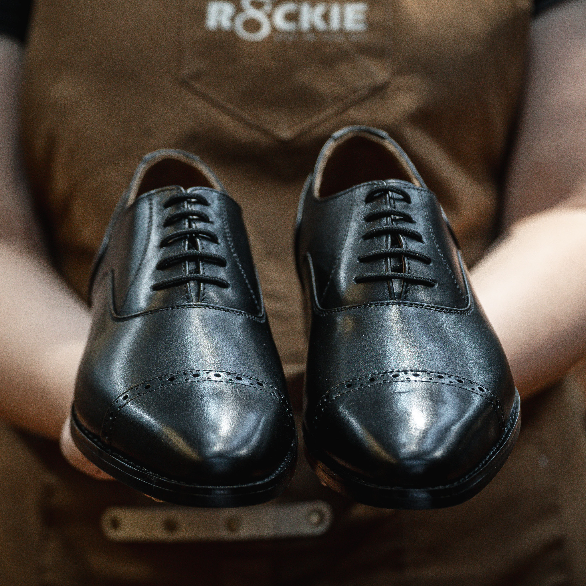Giày Tây Santoni Oxford Quarter Brogues - Đen 5