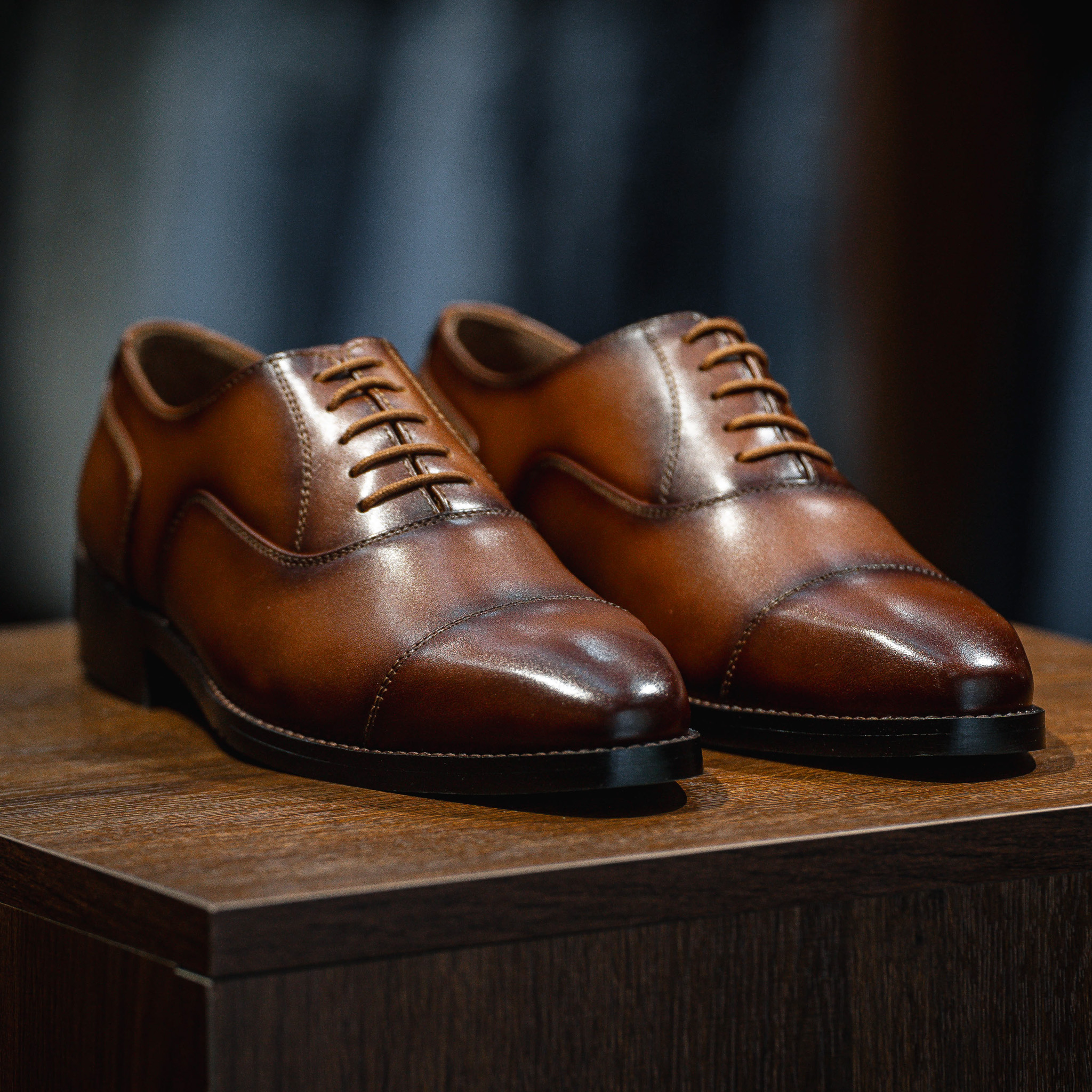 Giày Tây Santoni Oxford Captoe PH - màu Bò Cháy
